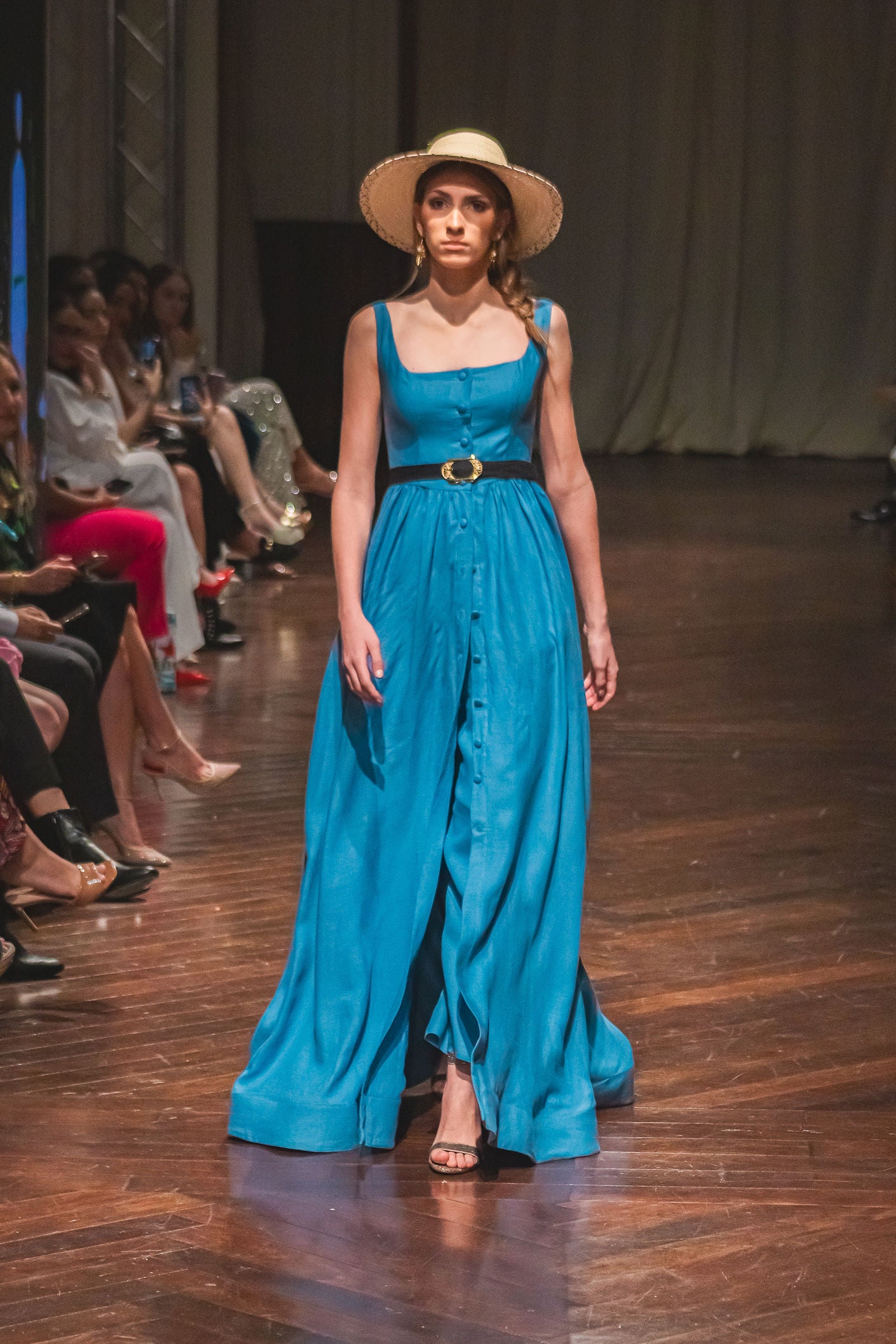 MODERN FOLKLORE BELT